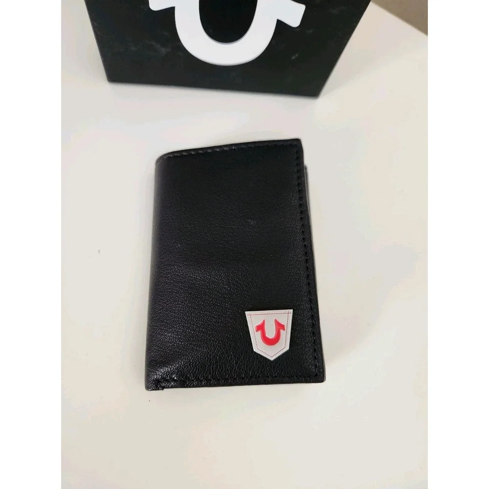 True Religion Genuine Leather RFID Blocking men's‎ Wallet Black